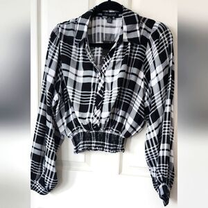 Cropped Plaid Button Up NWT Size XL long sleeved
